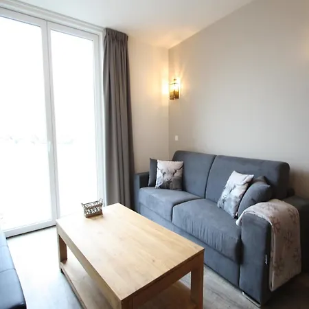 Vogue In Near Lift Apartment